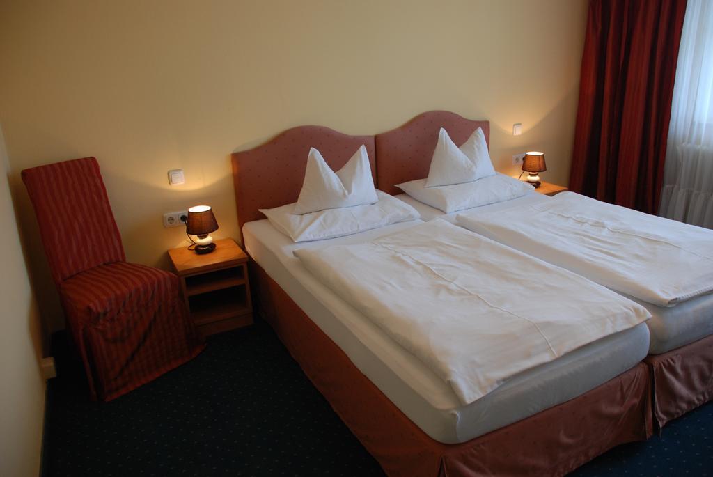 Landhaus Brieger Henndorf am Wallersee Room photo
